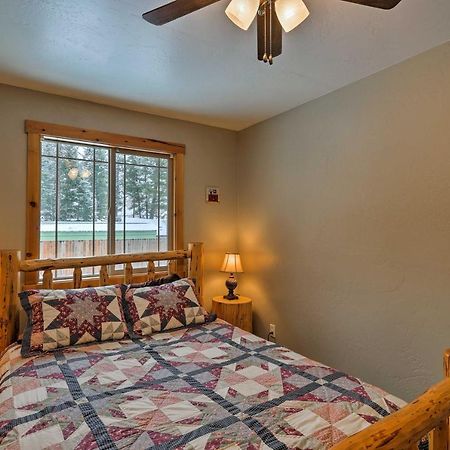 Hungry Horse Cabin Deck, Fire Pit, Near Glacier! Exterior photo